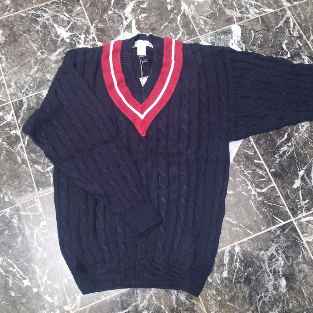 NWT Tabi v-neck navy knit style sweater with red white collar